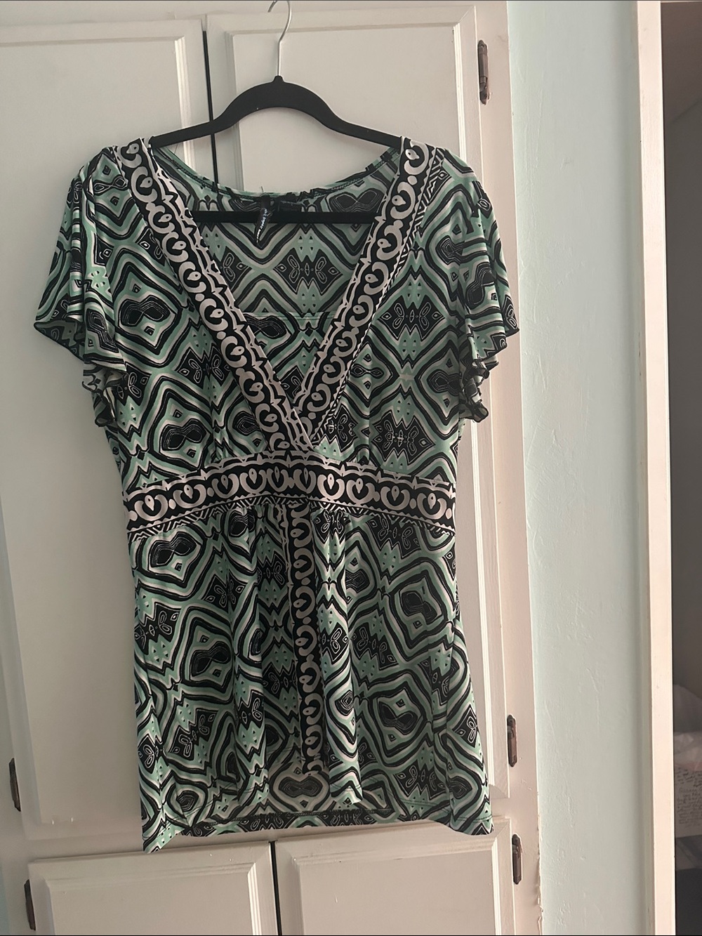 Saint Tropez West Mint and Black Geometric V-Neck Tunic